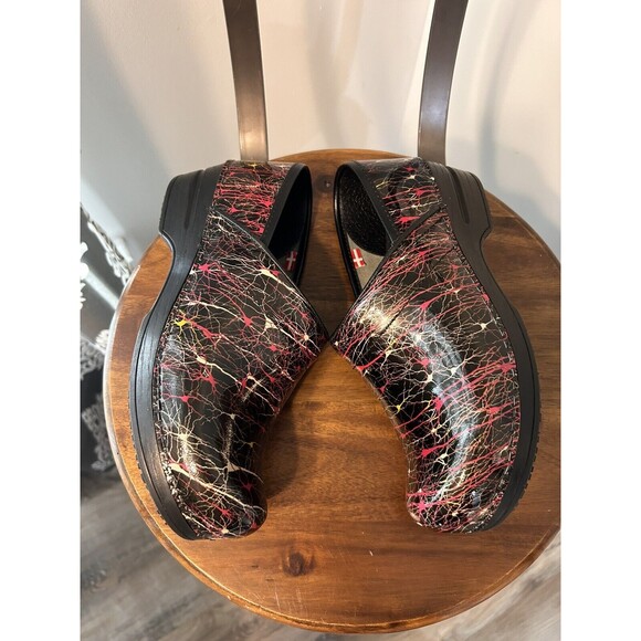 Sanita Womens Size 37 US 6.5 To 7 Professional Clogs Splattered Slip Resistant - Picture 4 of 7